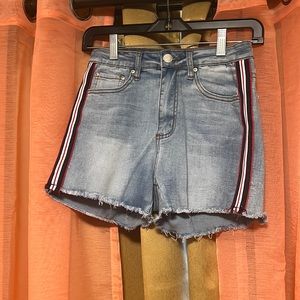 jean short with stripes